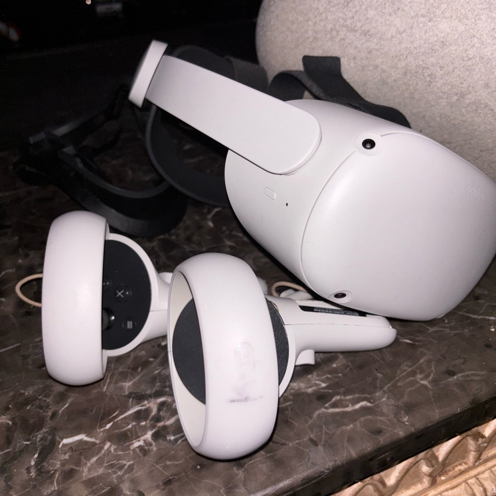 White VR Headset and Controllers